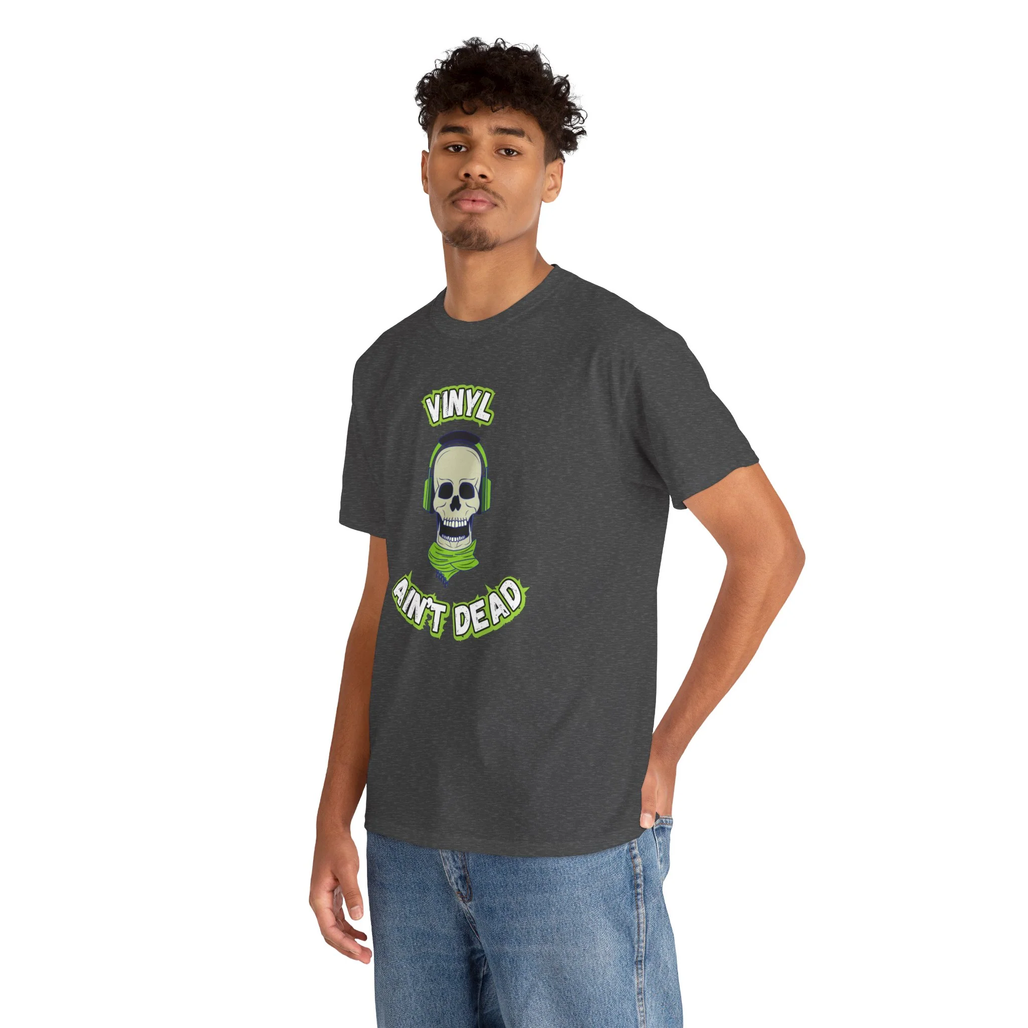 'Vinyl Ain't Dead' Headphones Men's T-Shirt - Image 29