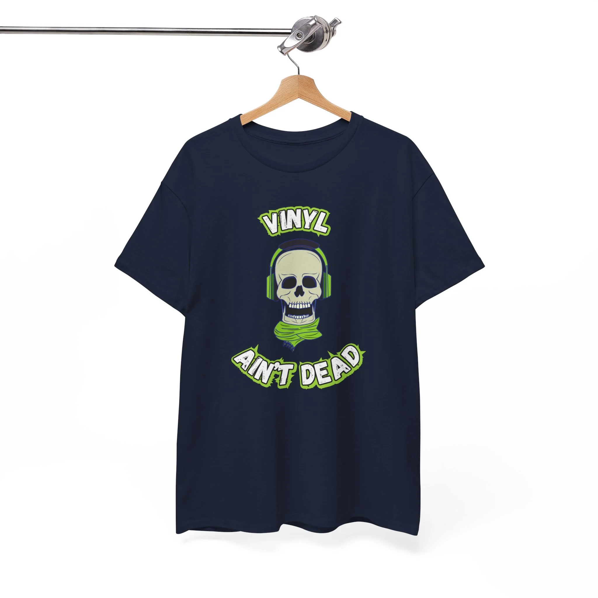 'Vinyl Ain't Dead' Headphones Men's T-Shirt - Image 3
