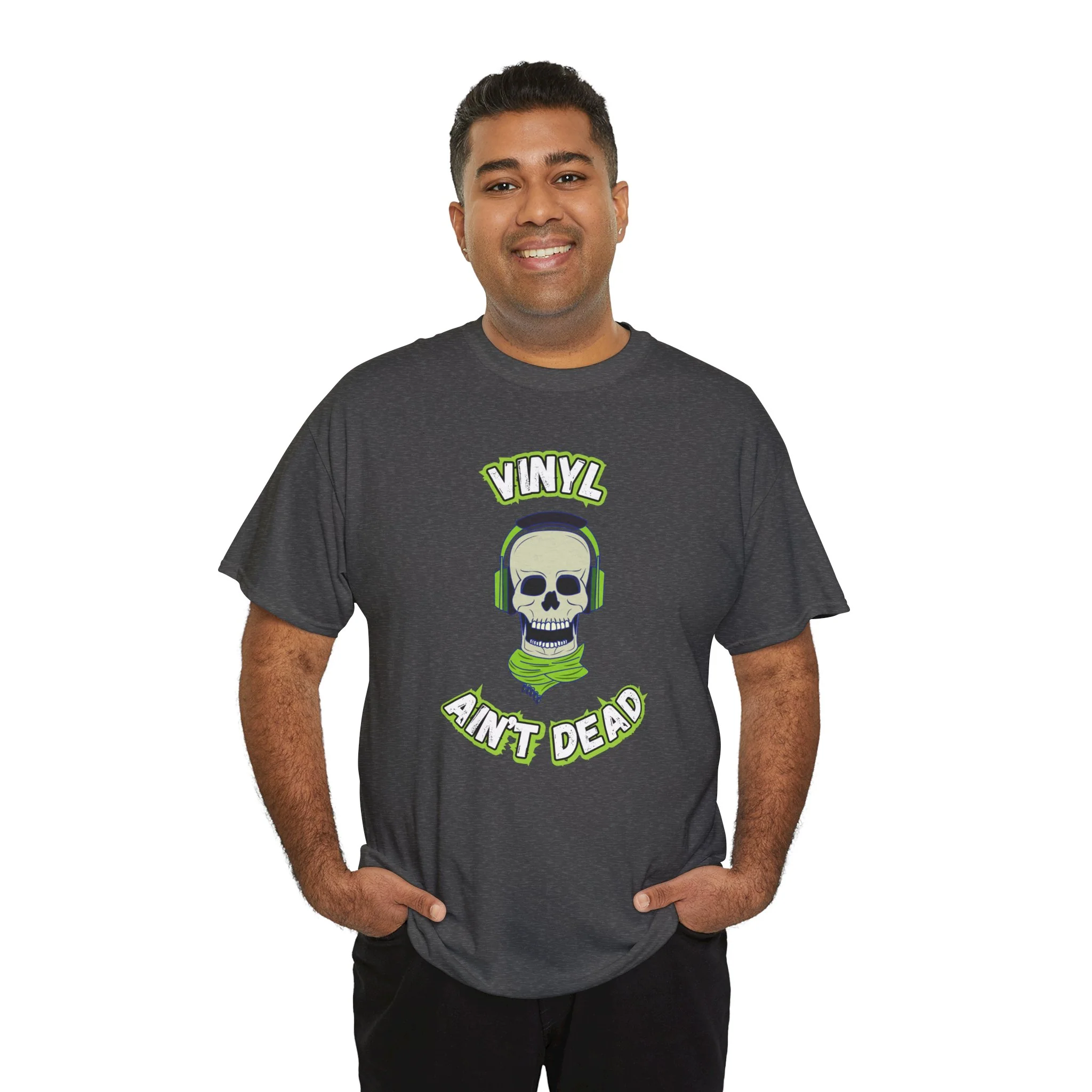 'Vinyl Ain't Dead' Headphones Men's T-Shirt - Image 30